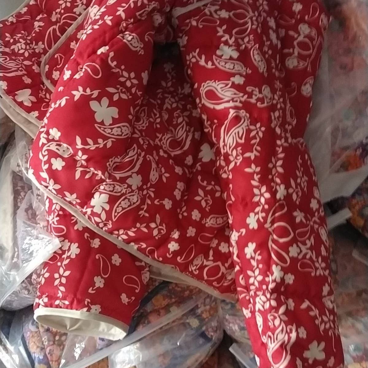 COLOUR-BLOCK FLORAL PRINT QUILTED JACKETS