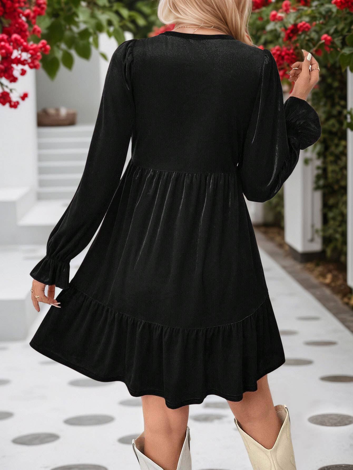 Elegant velvet ruffled long-sleeved dress