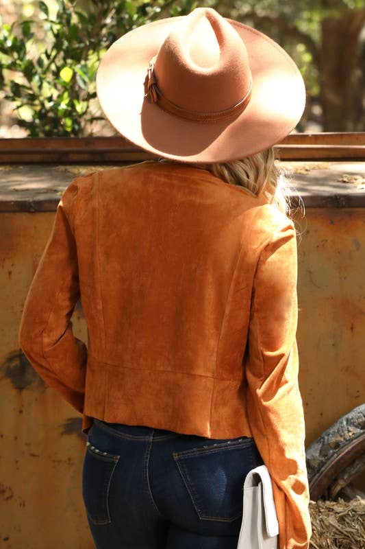 CWOJA189-P_IN PLUS SIZE WATERFALL FAUX SUEDE JACKET