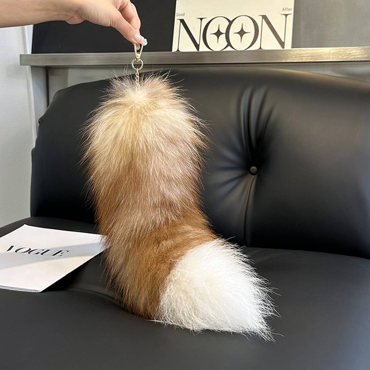 CUTE REAL FOX FUR BIG TAIL CAR KEYCHAIN PENDANT