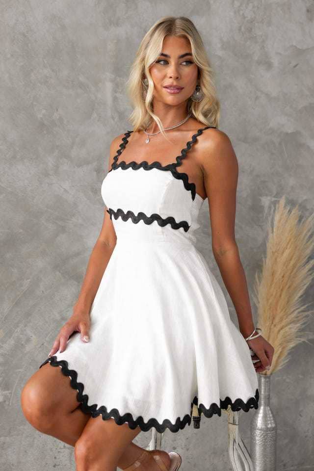 Solid-color sexy halter short dress