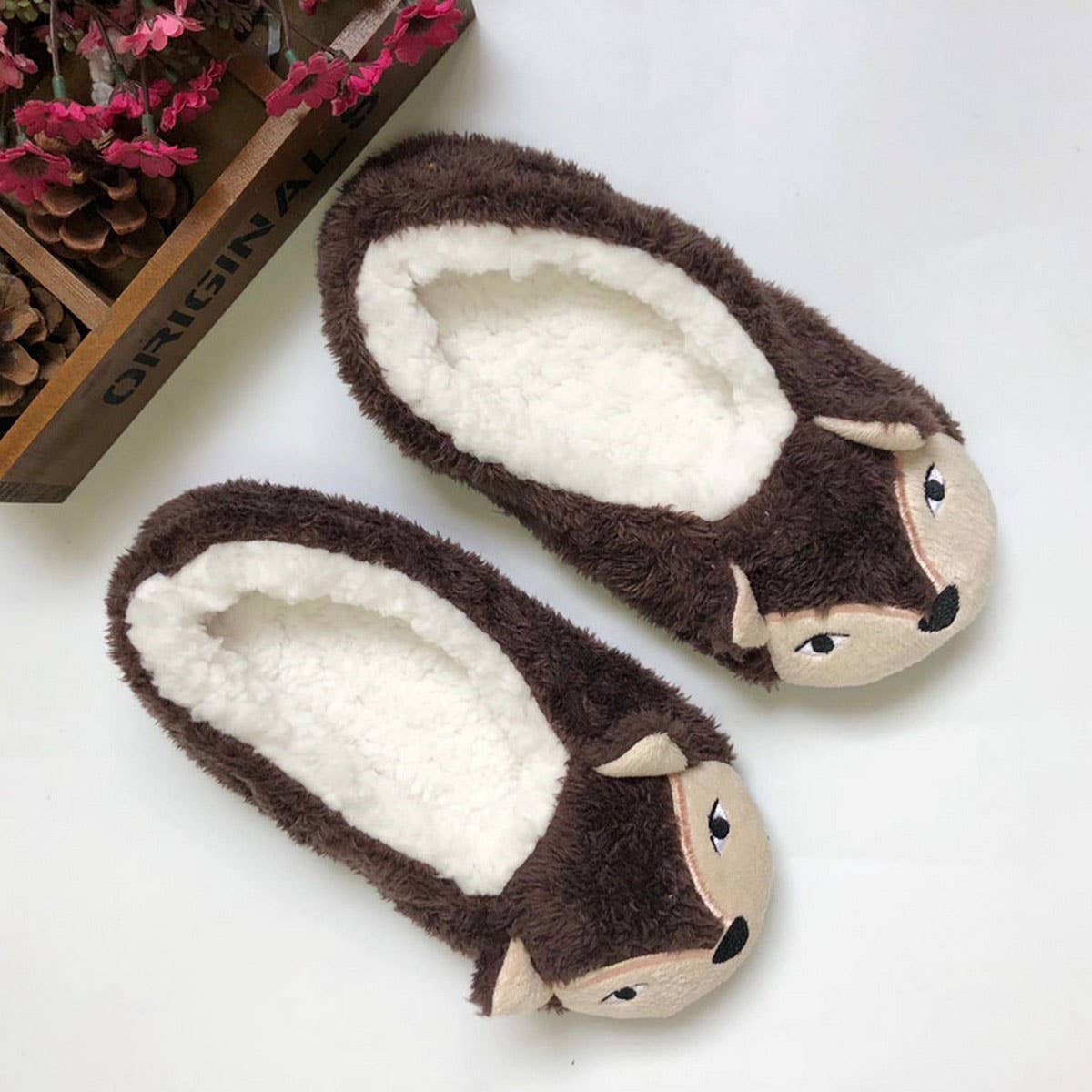 CUTE FLOOR SOCKS LADIES HOME FLOOR SHOES