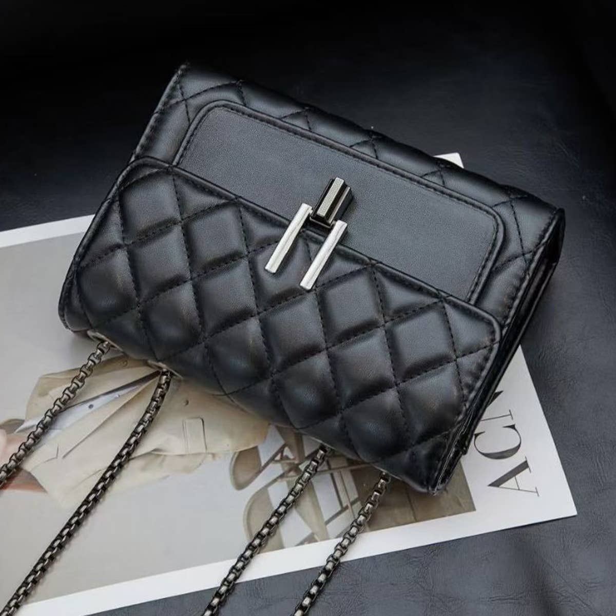 DIAMOND CHECKERED ONE SHOULDER CROSSBODY BAG_CUAB0178