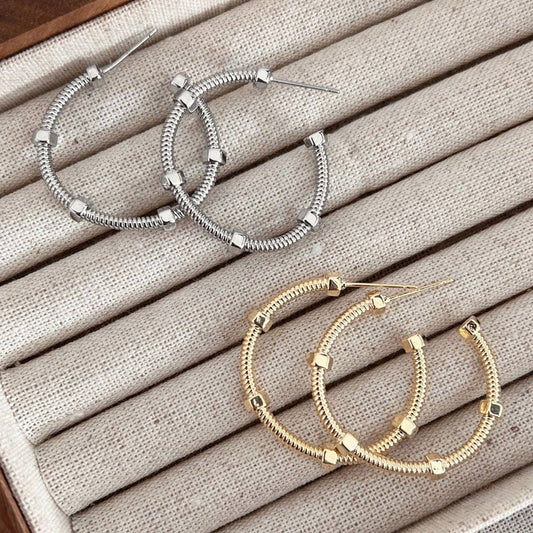 PERSONALIZED SCREW CAP, CURVED EARRINGS_CWAJE1453