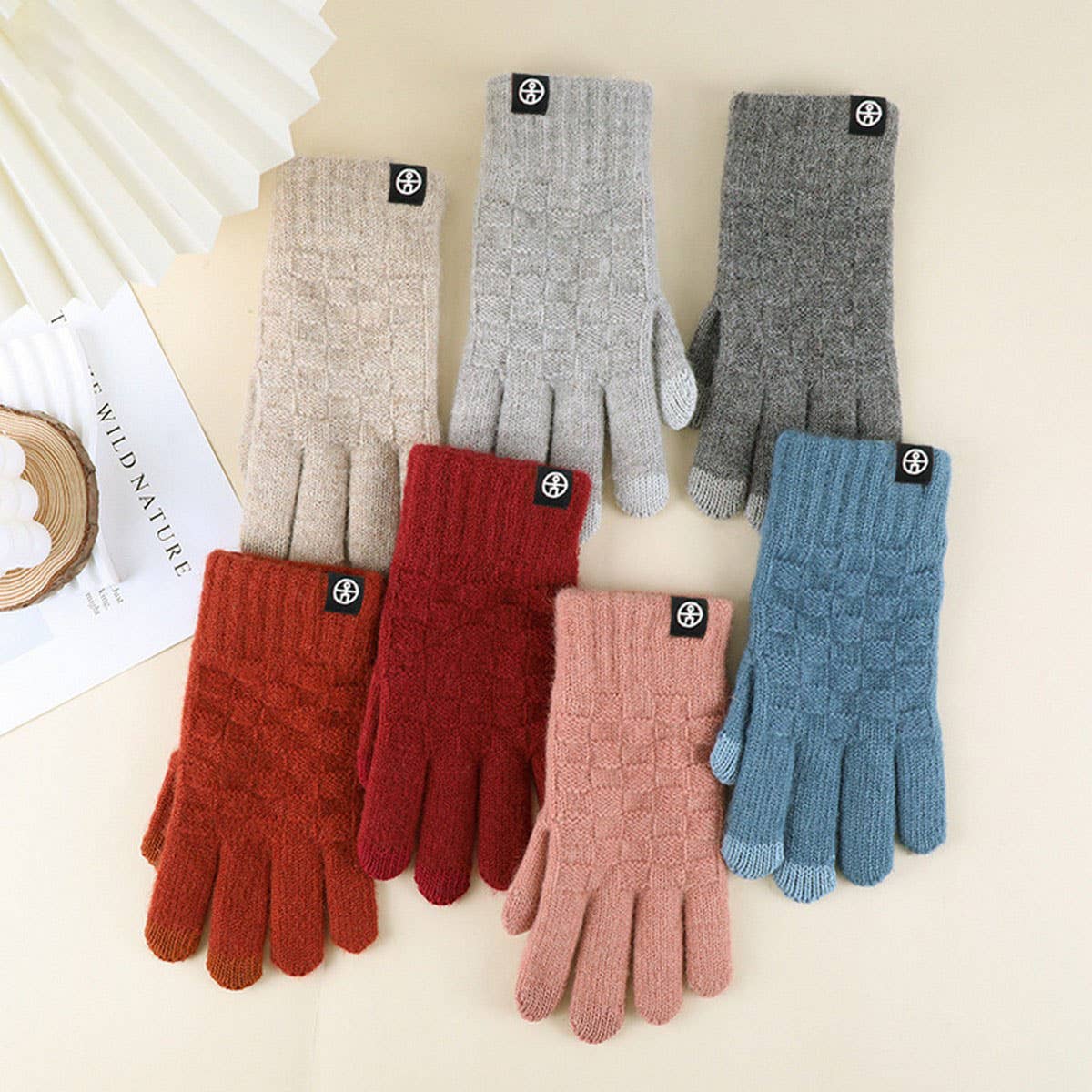 WINTER WOOLEN CHECKERED TOUCH SCREEN GLOVES_CWAG0409