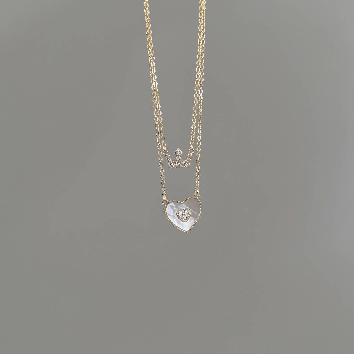 DOUBLE LAYER LOVE SHELL NECKLACE