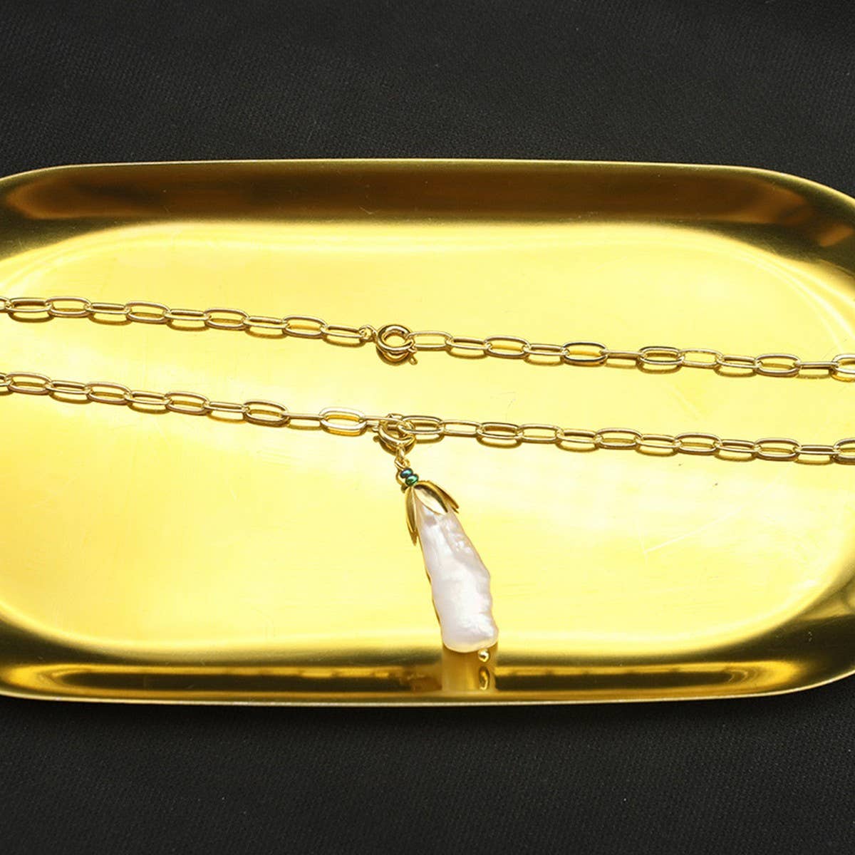 WOMEN'S HIGH-END VINTAGE PEARL NECKLACE