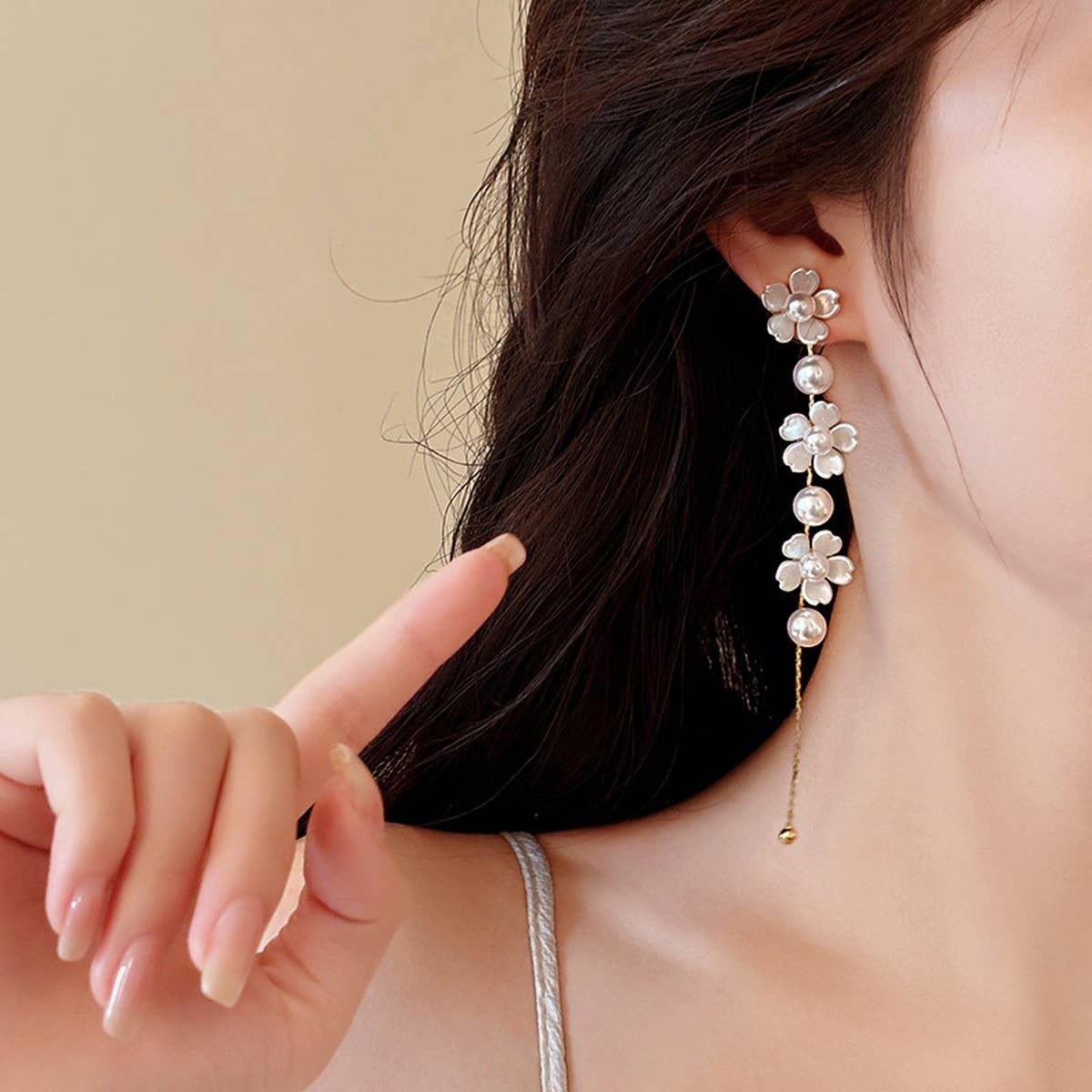 FRENCH RETRO PEARL FLOWER LONG TASSEL EARRINGS