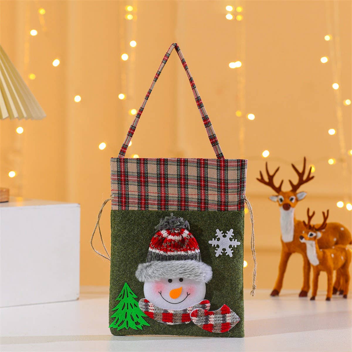 NEW PLAID CHRISTMAS CHILDREN'S GIFT BAG