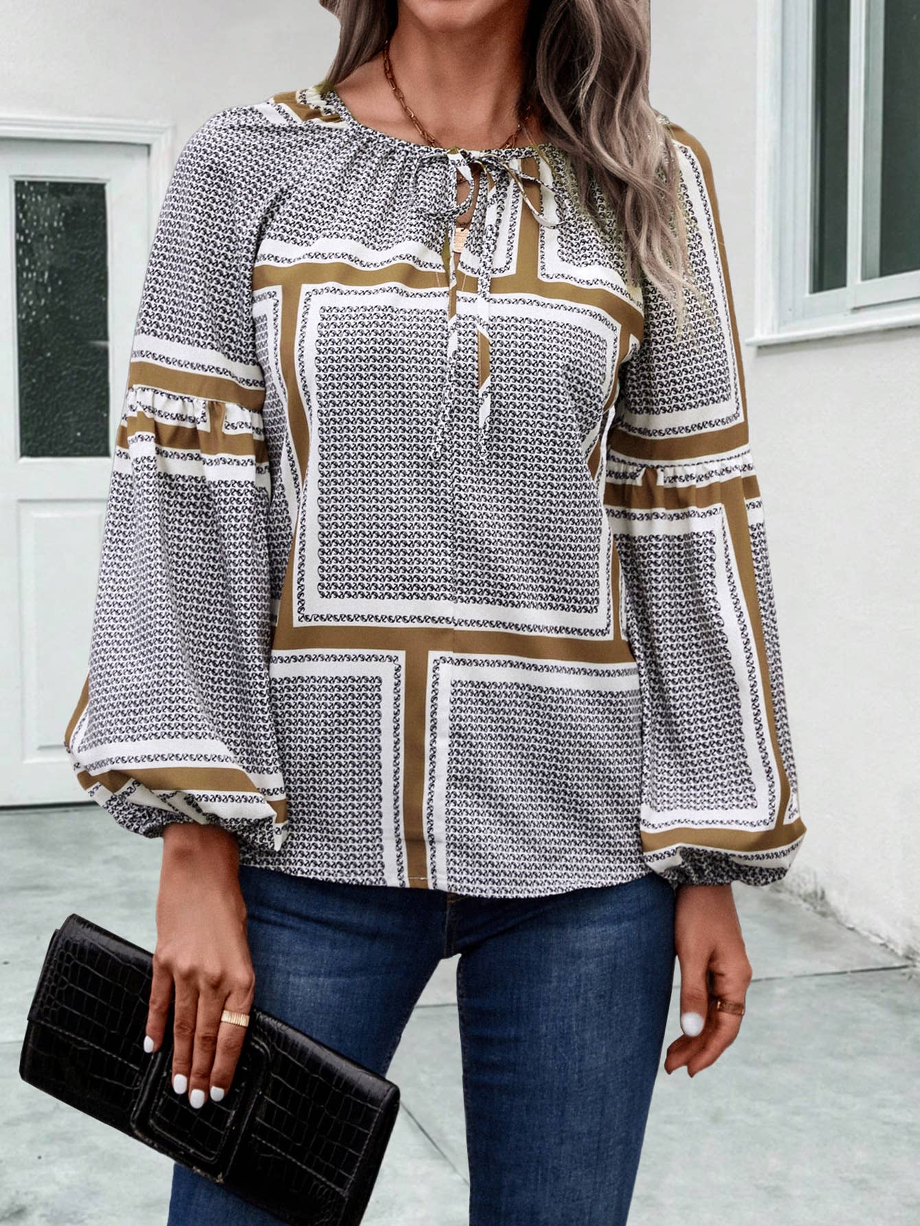 Fashionable lantern sleeve printed loose shirt