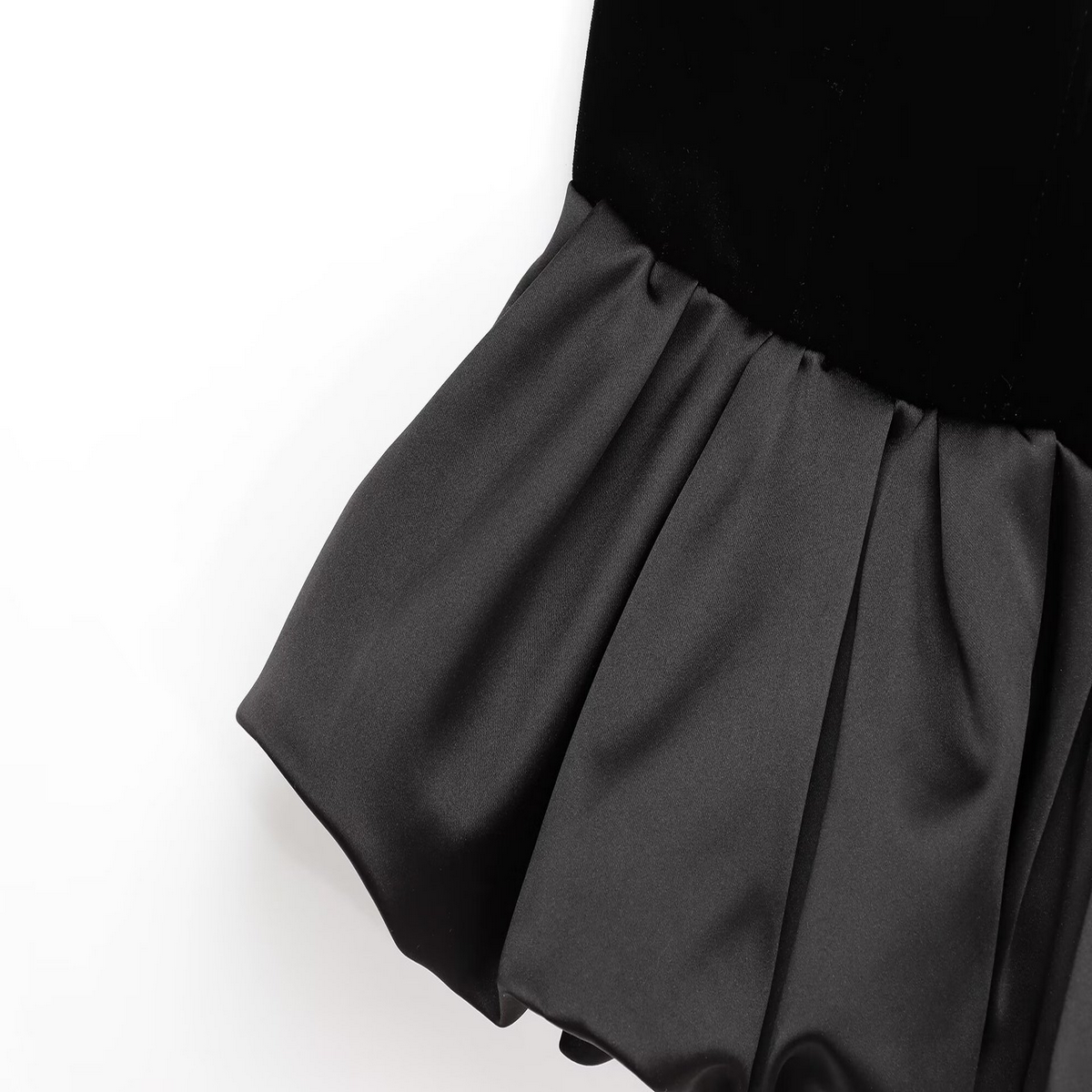 Velvet Blouse ? Trendy French Look