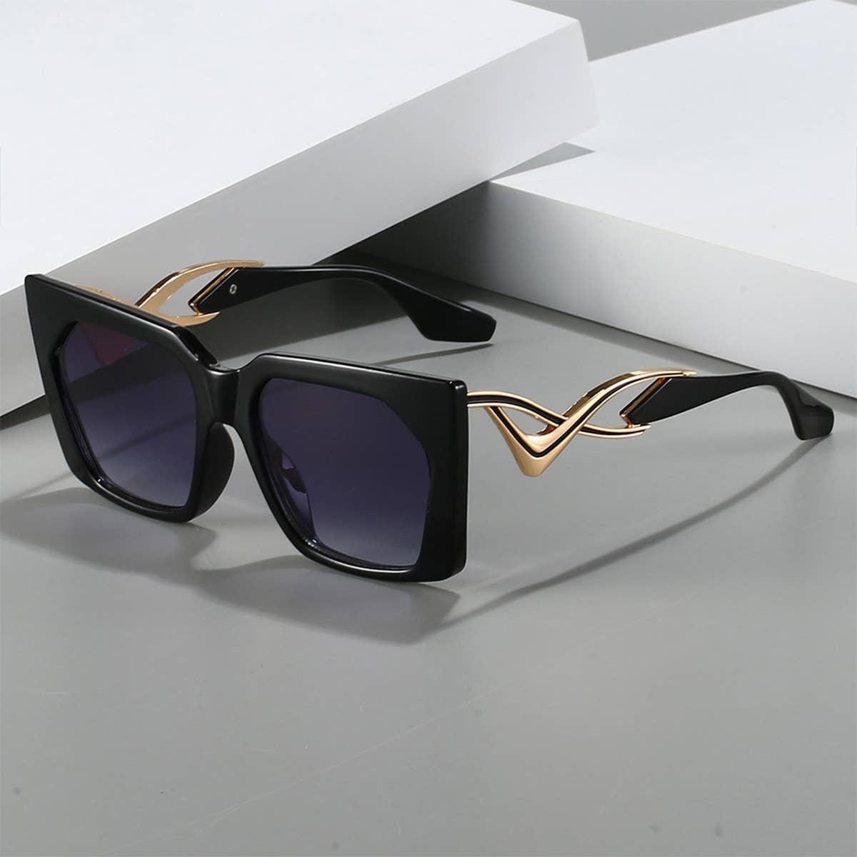 CAT-EYE CURVED TEMPLE FASHION SUNGLASSES_CWASG0536