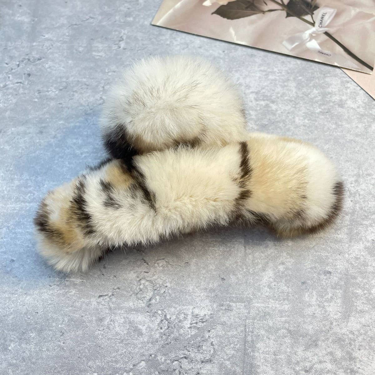 Rex Rabbit Fur Claws - Elegant Mixed Color Clips