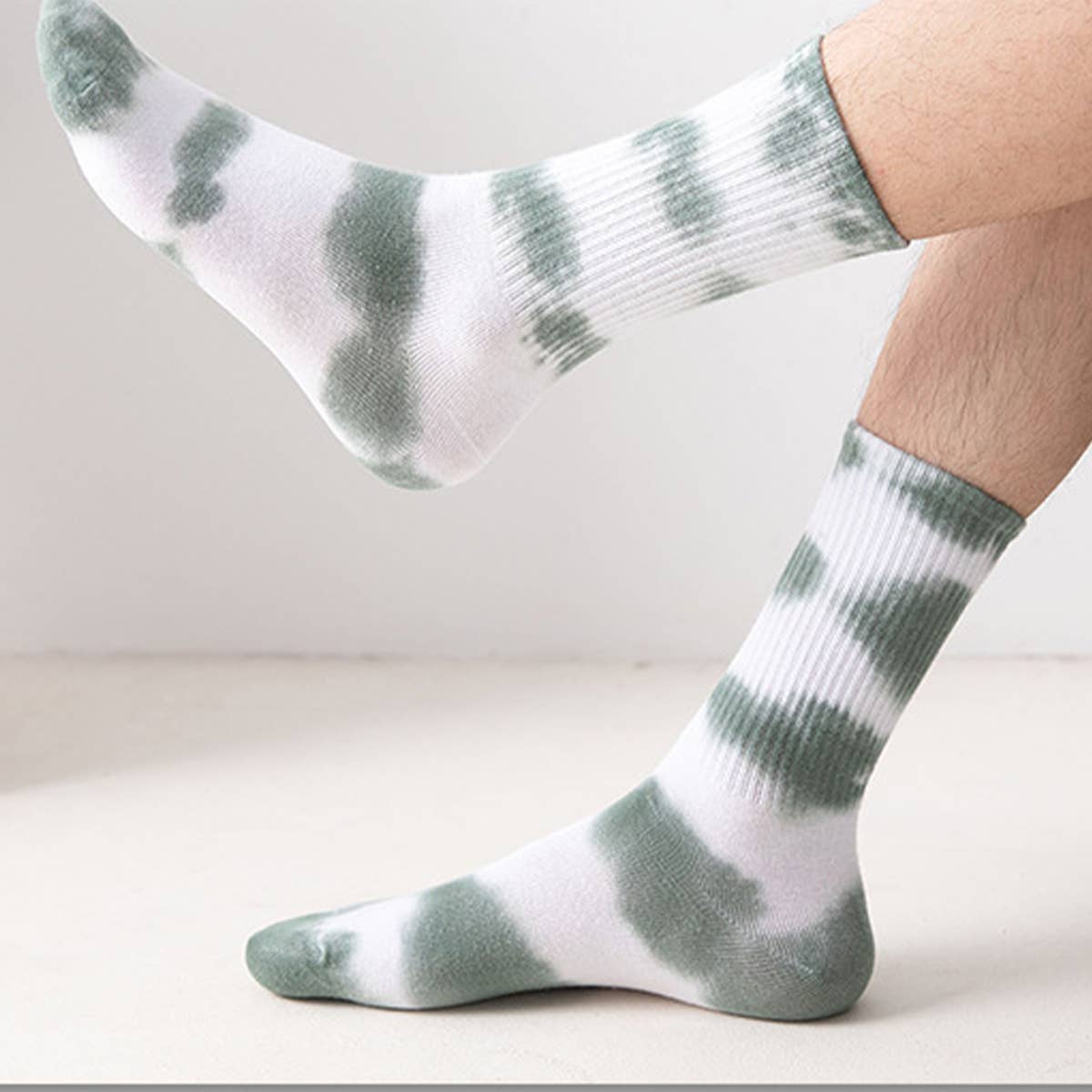 SIMPLE TIE-DYED HIGH-TOP SOCKS_CWMS0263