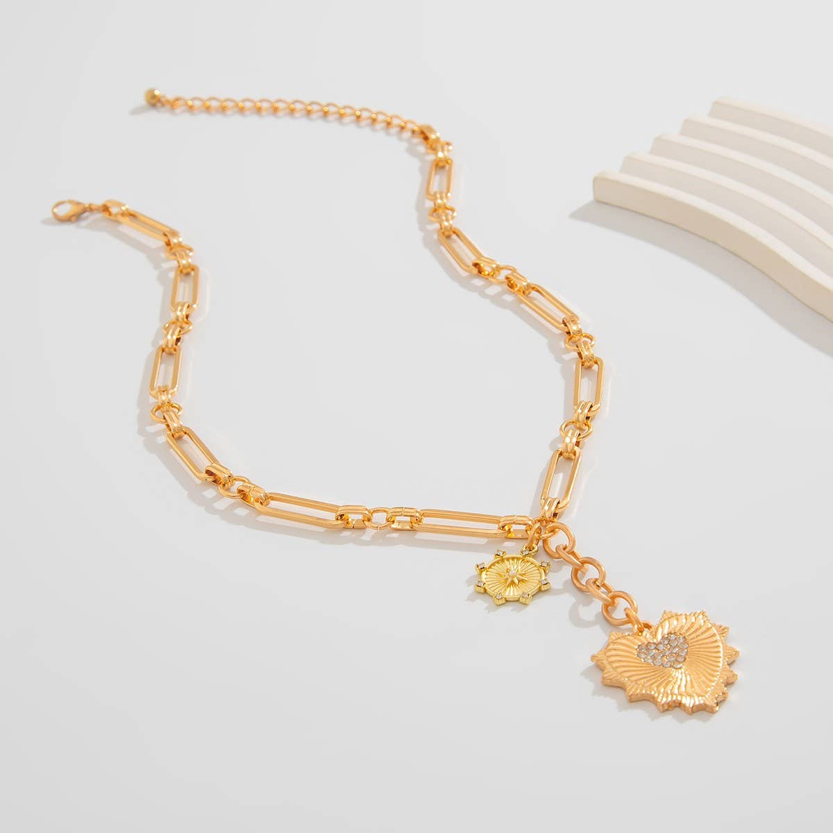 NEW IMITATION PEARL NECKLACE STARFISH NECKLACE