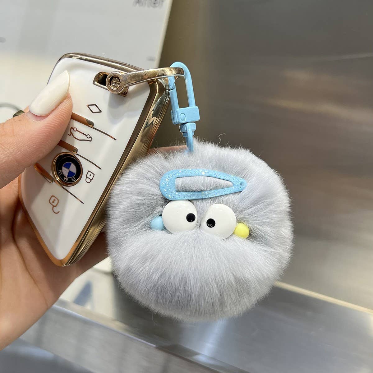 CUTE HAIRPIN SMALL FUR BALL KEYCHAIN PENDANT