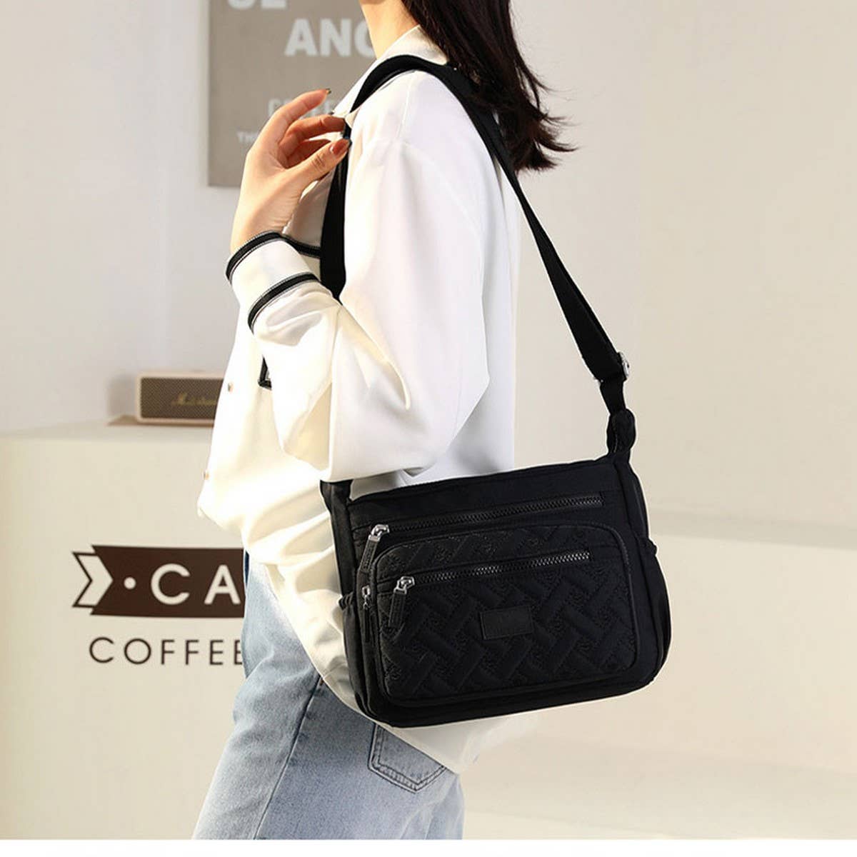 CASUAL LIGHTWEIGHT NYLON SHOULDER CROSSBODY BAG_CWAB3528