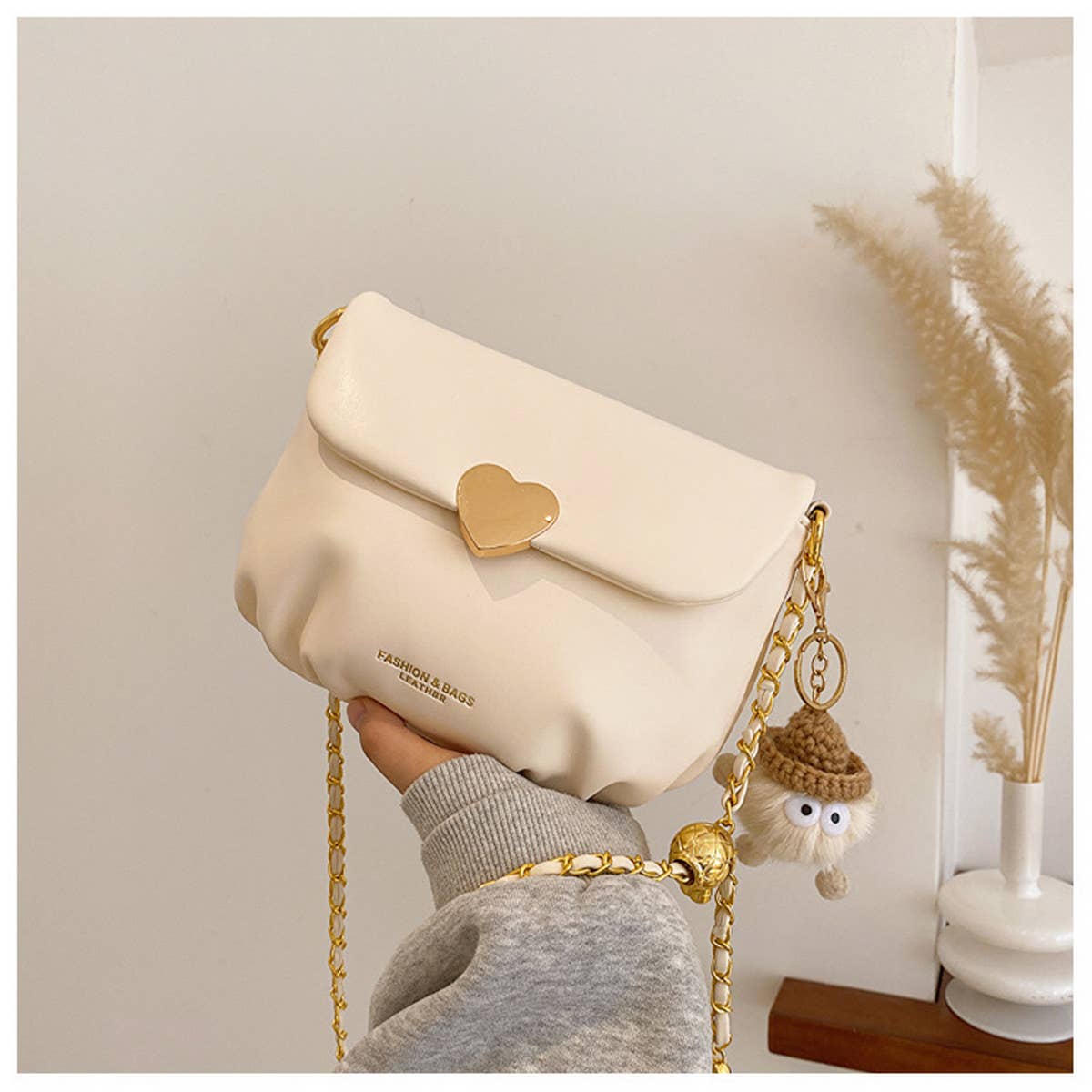 WOMEN CHAIN SMALL GOLD BALL SHOULDER BAG_CWAB1561
