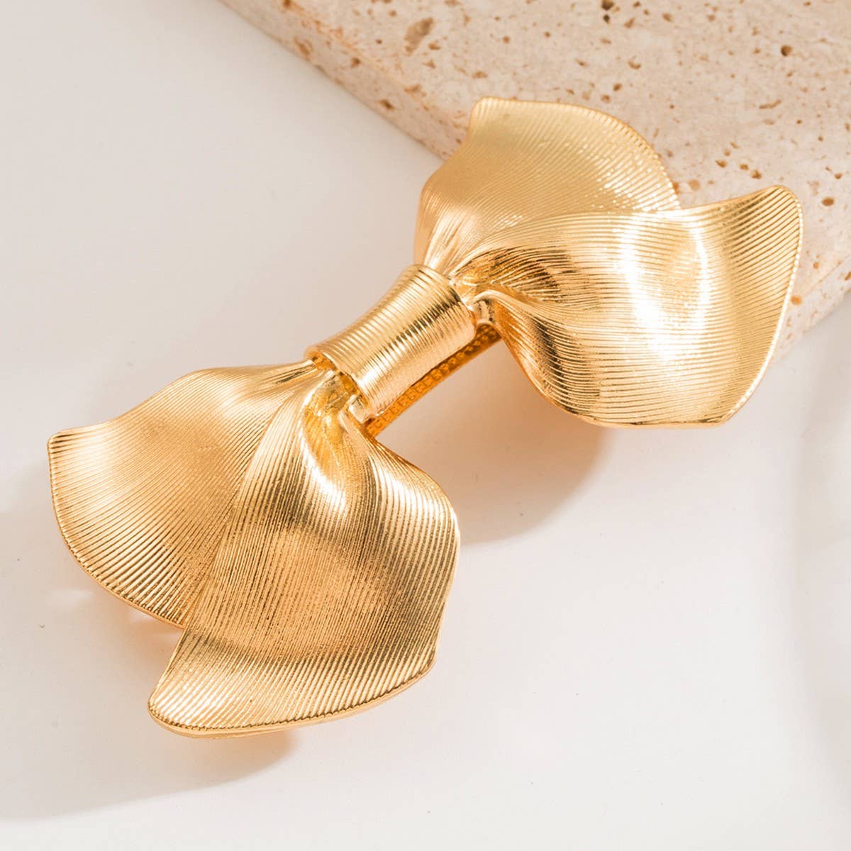 Elegant Alloy Bow Spring Hair Clip for Women