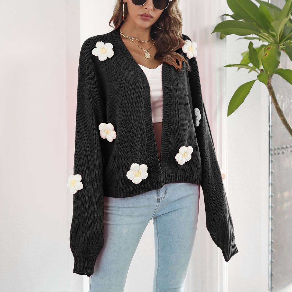 THREE-DIMENSIONAL EMBROIDERY KNITTED COAT