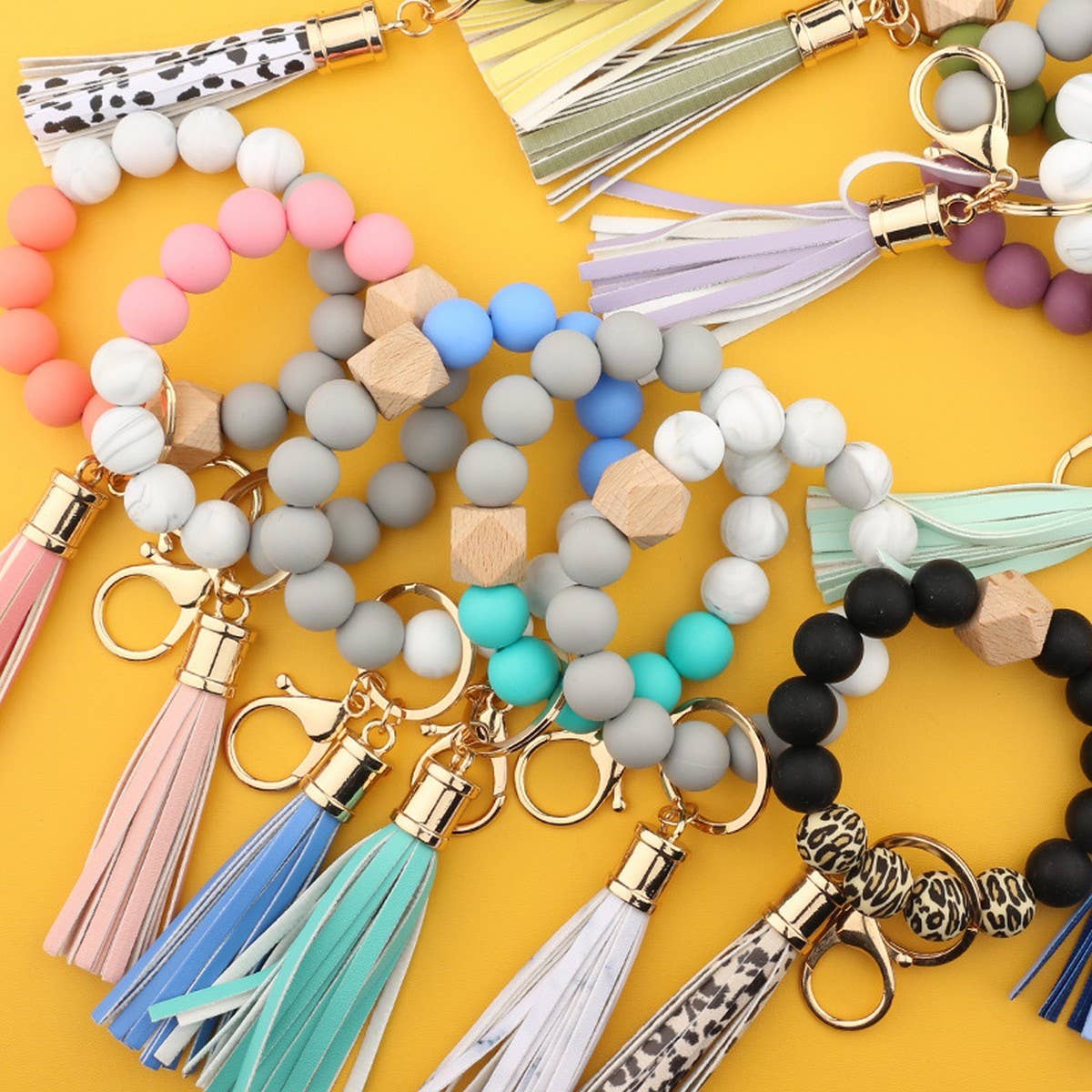 COLORFUL KEYCHAIN TASSEL BRACELET