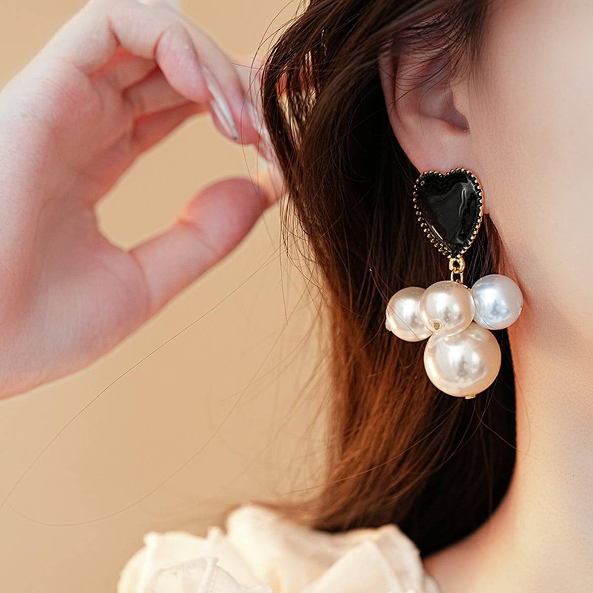 OIL DROP HEART PEARL VINTAGE TASSEL EARRINGS_CWAJE2341