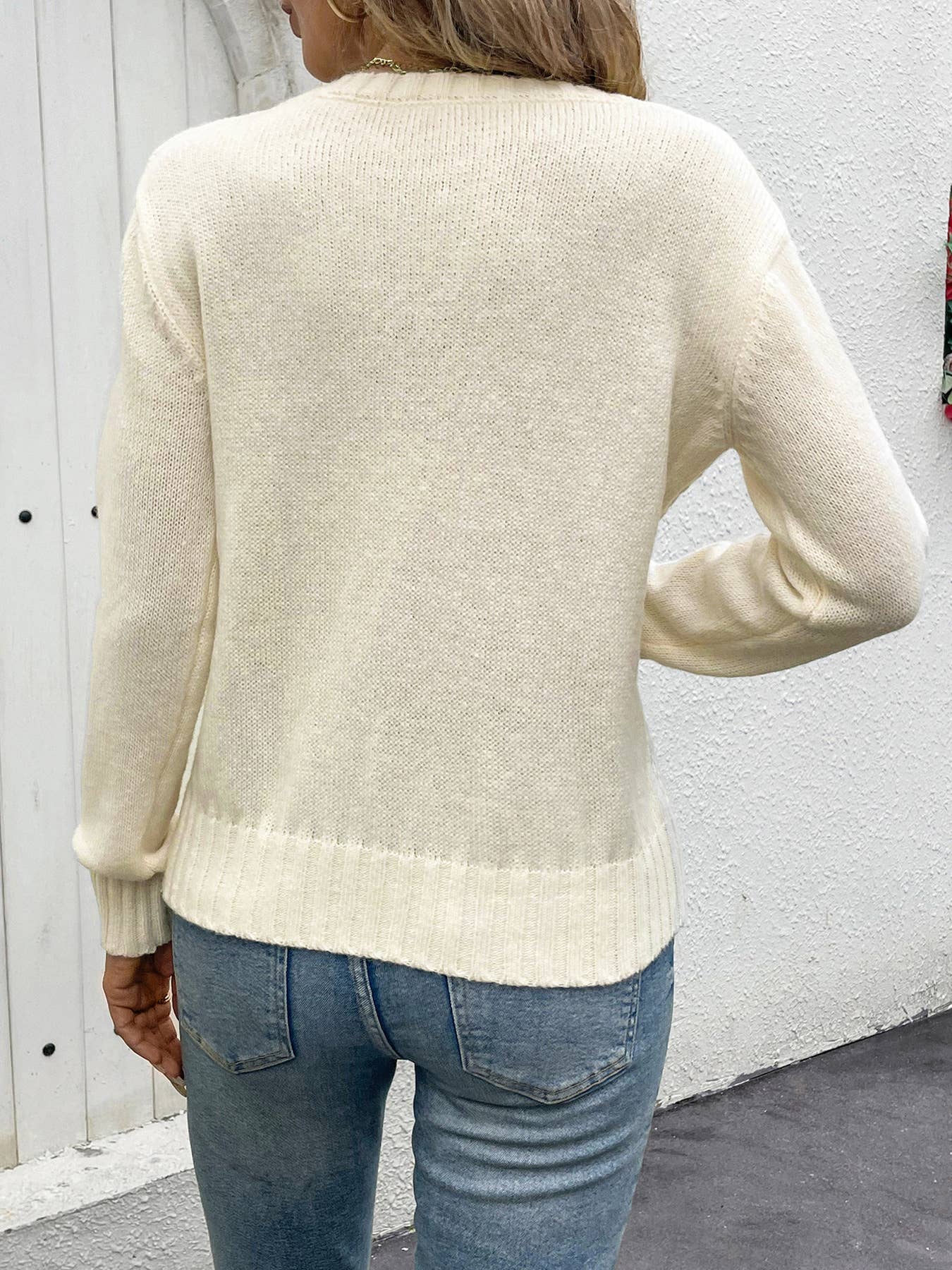 Solid-color simple hollowed-out knitted sweater