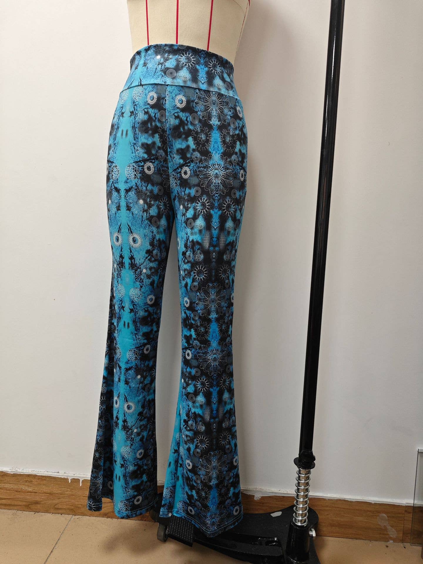 PRINTED TIGHT HEIGHT WAIST CASUAL FLARE PANTS