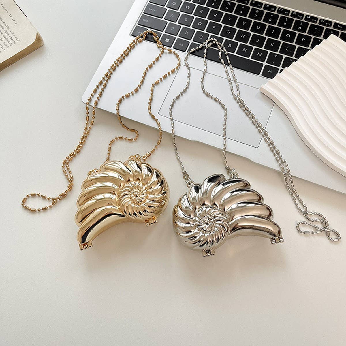 CONCH LIPSTICK  CELEBRITY EVENING BAG CLUTCH BAG_CWAB3264