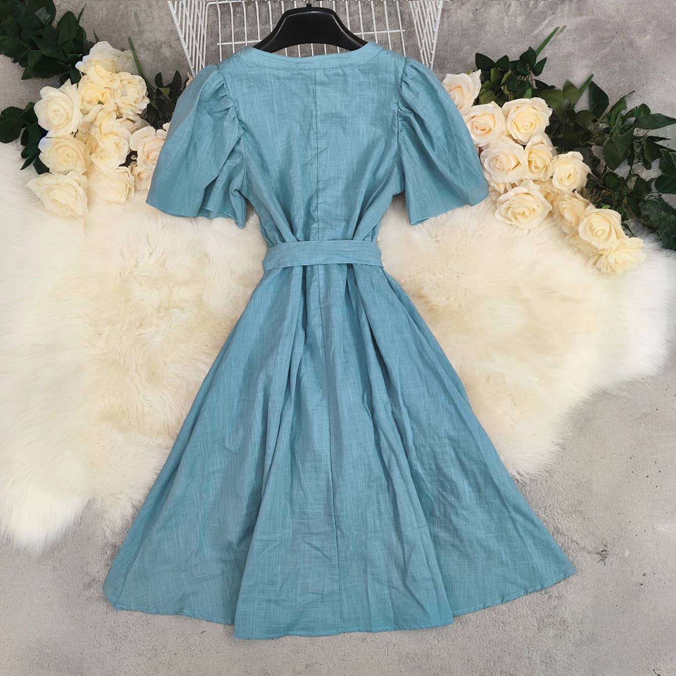 Lace-up V-neck high-waisted wide-swing dress