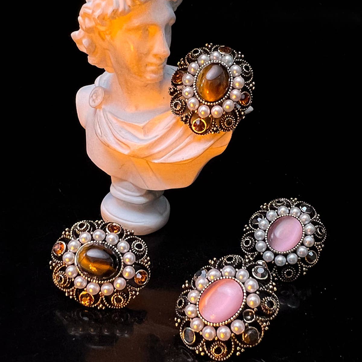 VINTAGE CAT'S EYE HOLLOW DISTRESSED EARRINGS