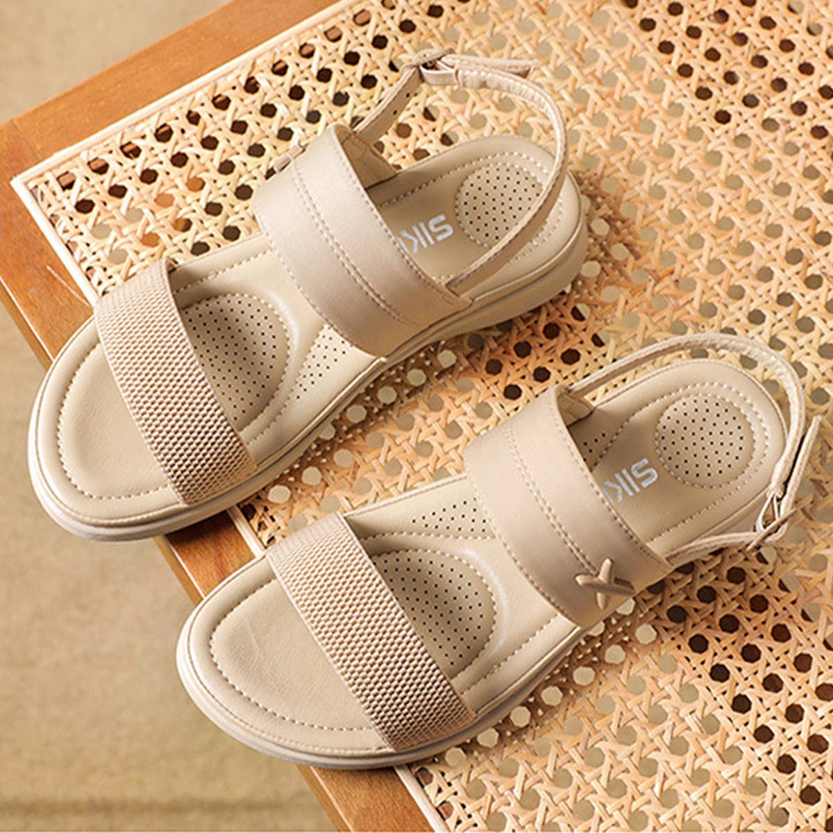 BUCKLE CASUAL BEACH SANDALS_CWSHS0495