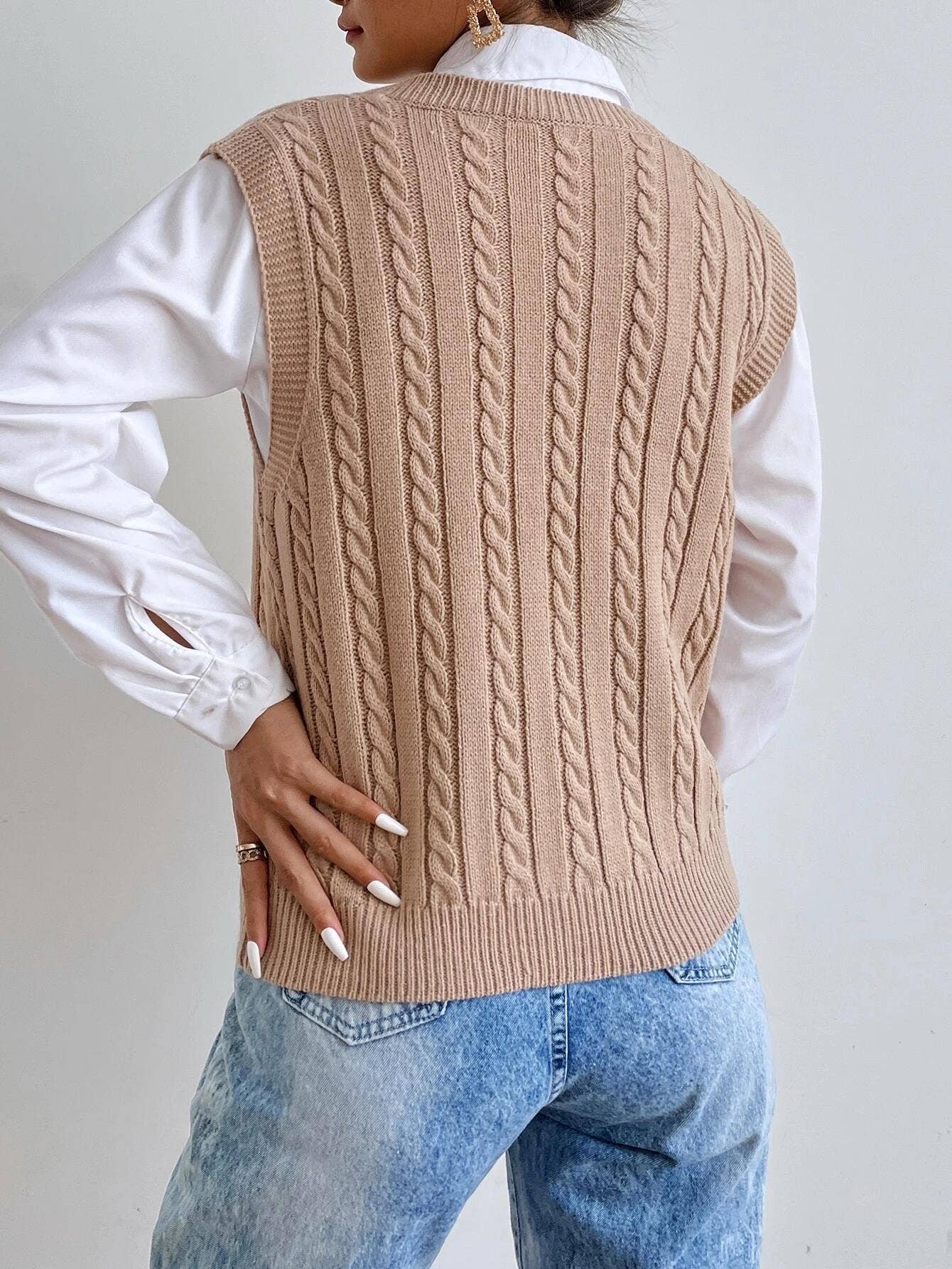 Solid color versatile loose knitted vest