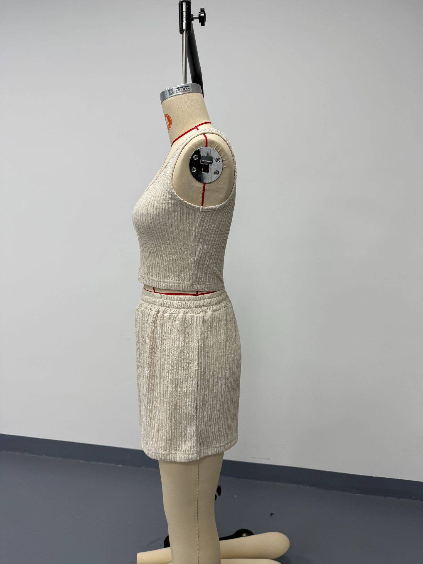 Solid-color short vest and shorts set