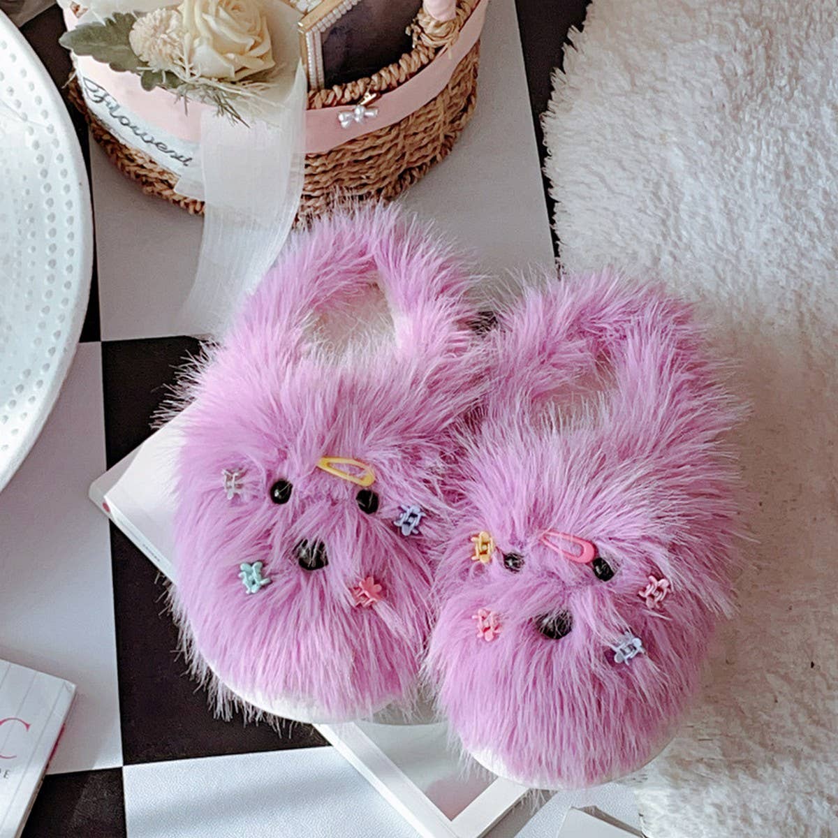 WARM AND CUTE FURRY NON-SLIP THICK-SOLED SLIPPERS