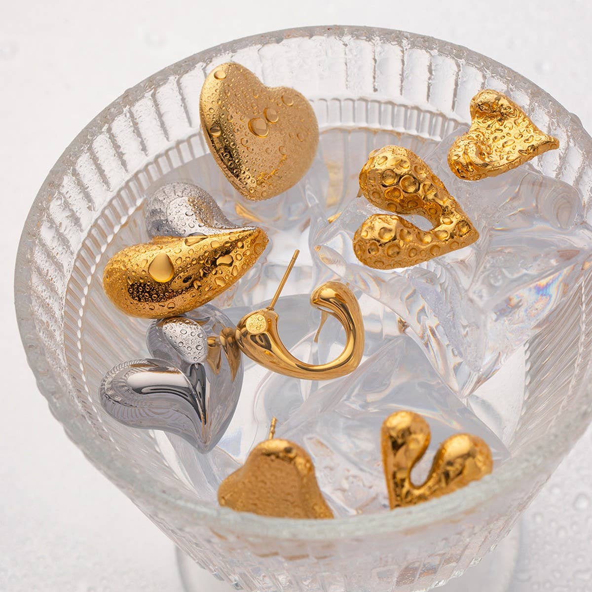 HIGH-END LUXURY STYLE ALL-MATCH LOVE EARRINGS