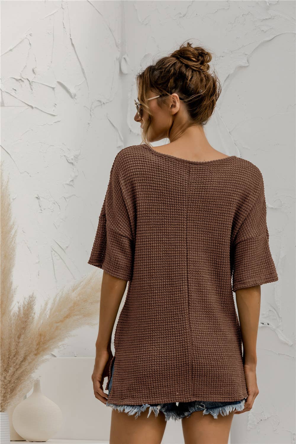 V-neck pocket slit solid-color knitted top