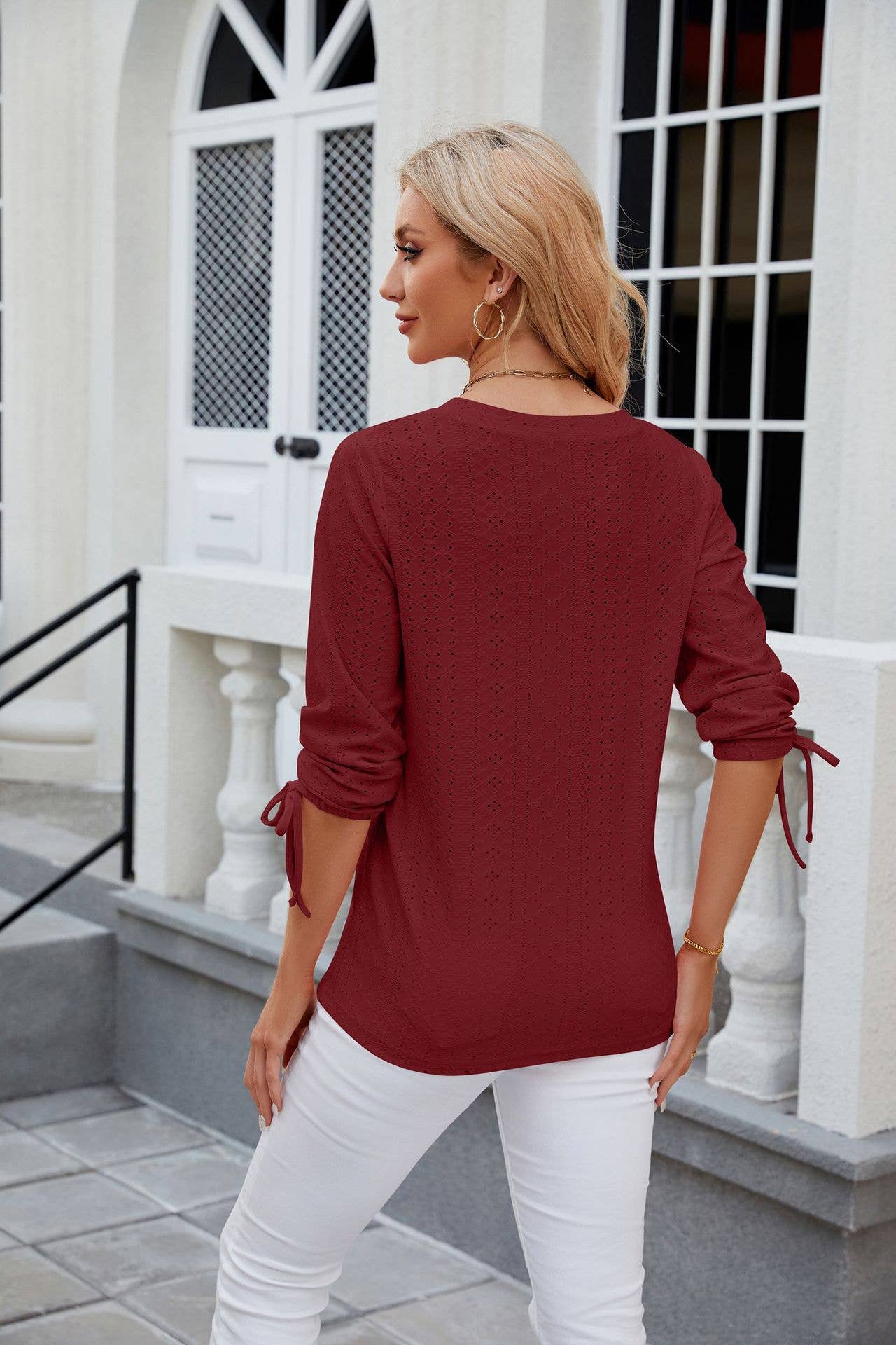 V-neck seven-point sleeved drawstring loose shirt