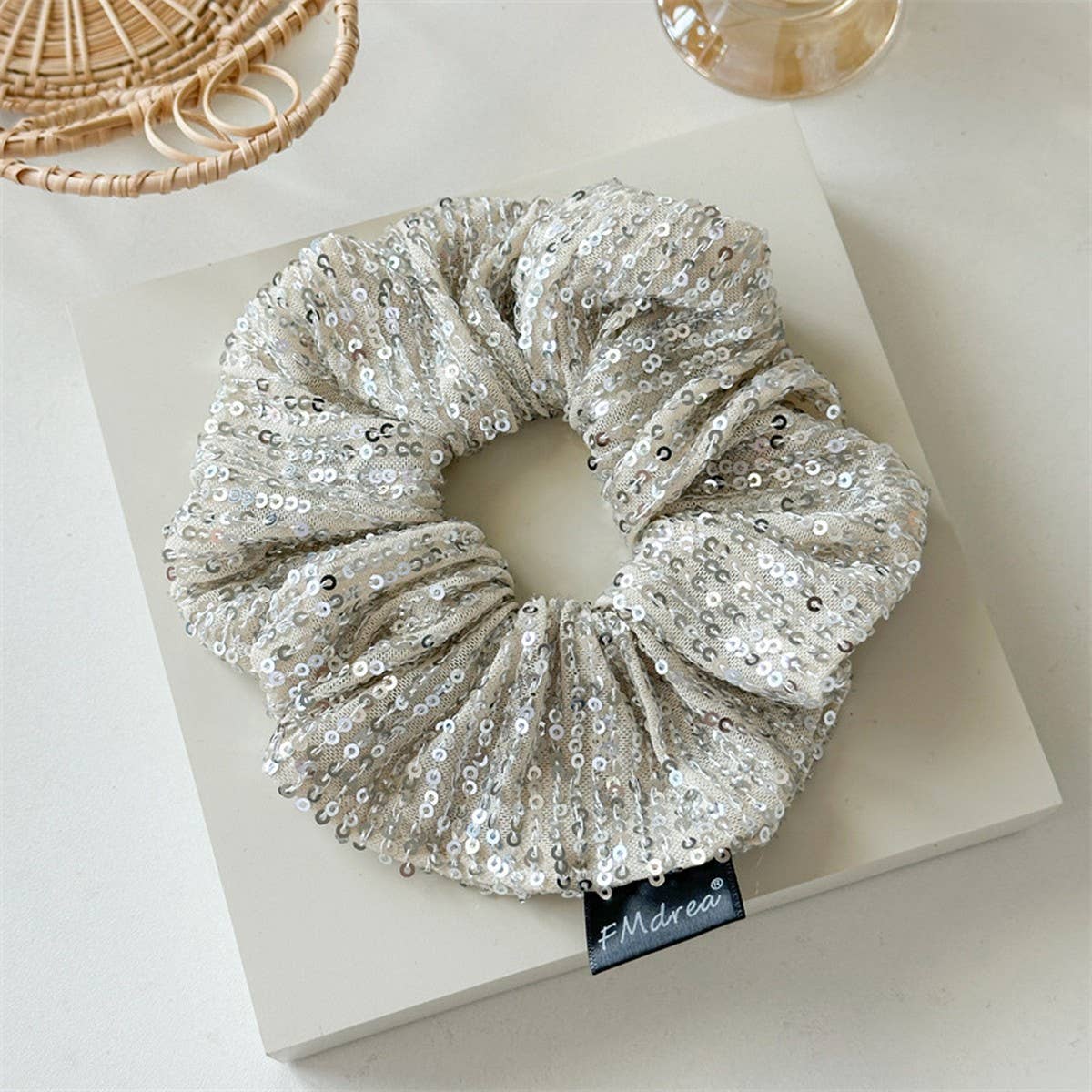 SUPER SHINY TEMPERAMENT LARGE INTESTINE HAIR RING