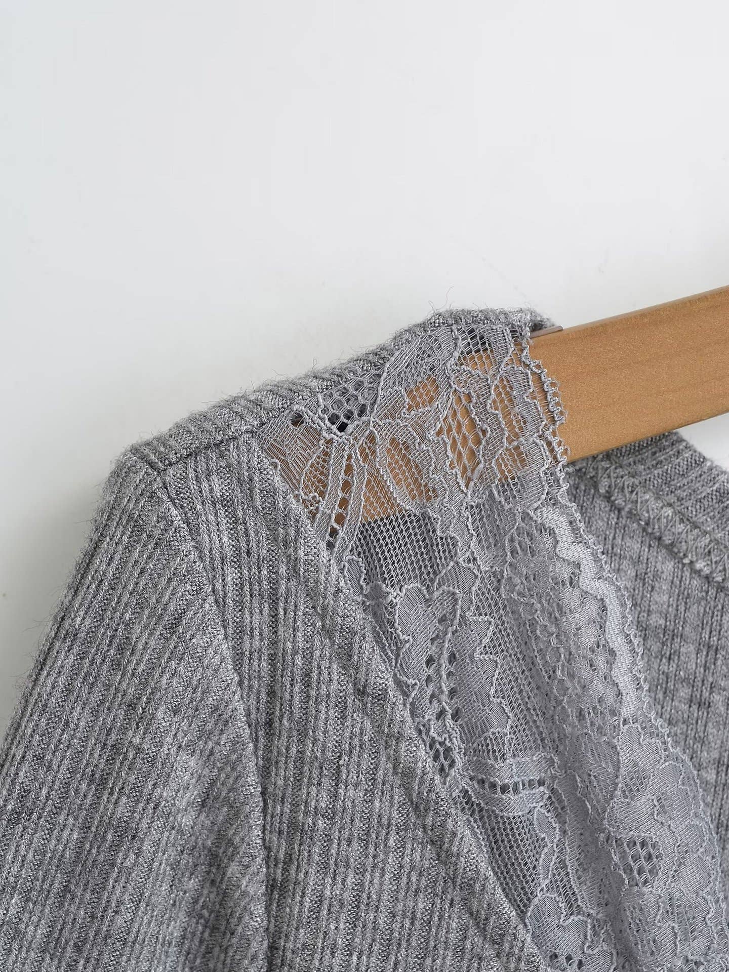 V-neck lace patchwork cutout long-sleeved Top