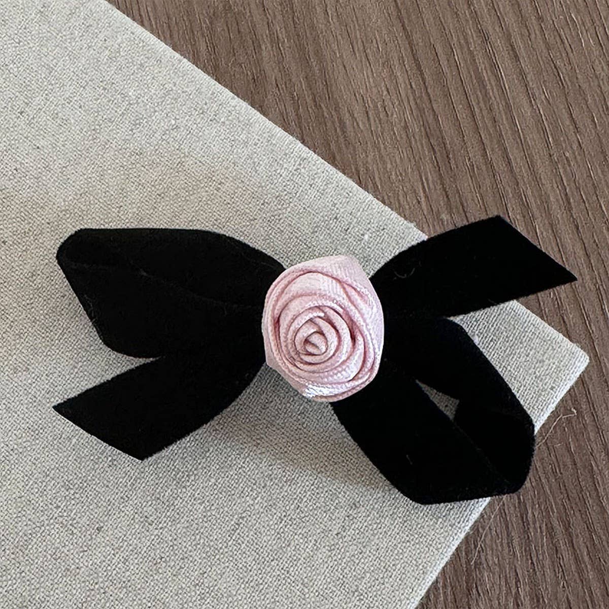 NEW PURE PINK ROSE BOW HAIRPIN
