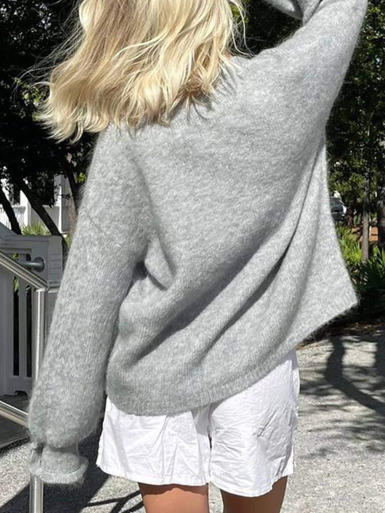 Simple button solid-color long-sleeved sweater