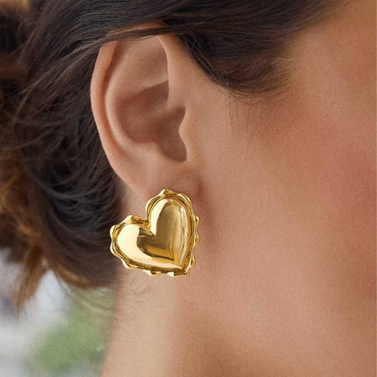 Trendy Irregular Heart Pearl Earrings 18K Gold