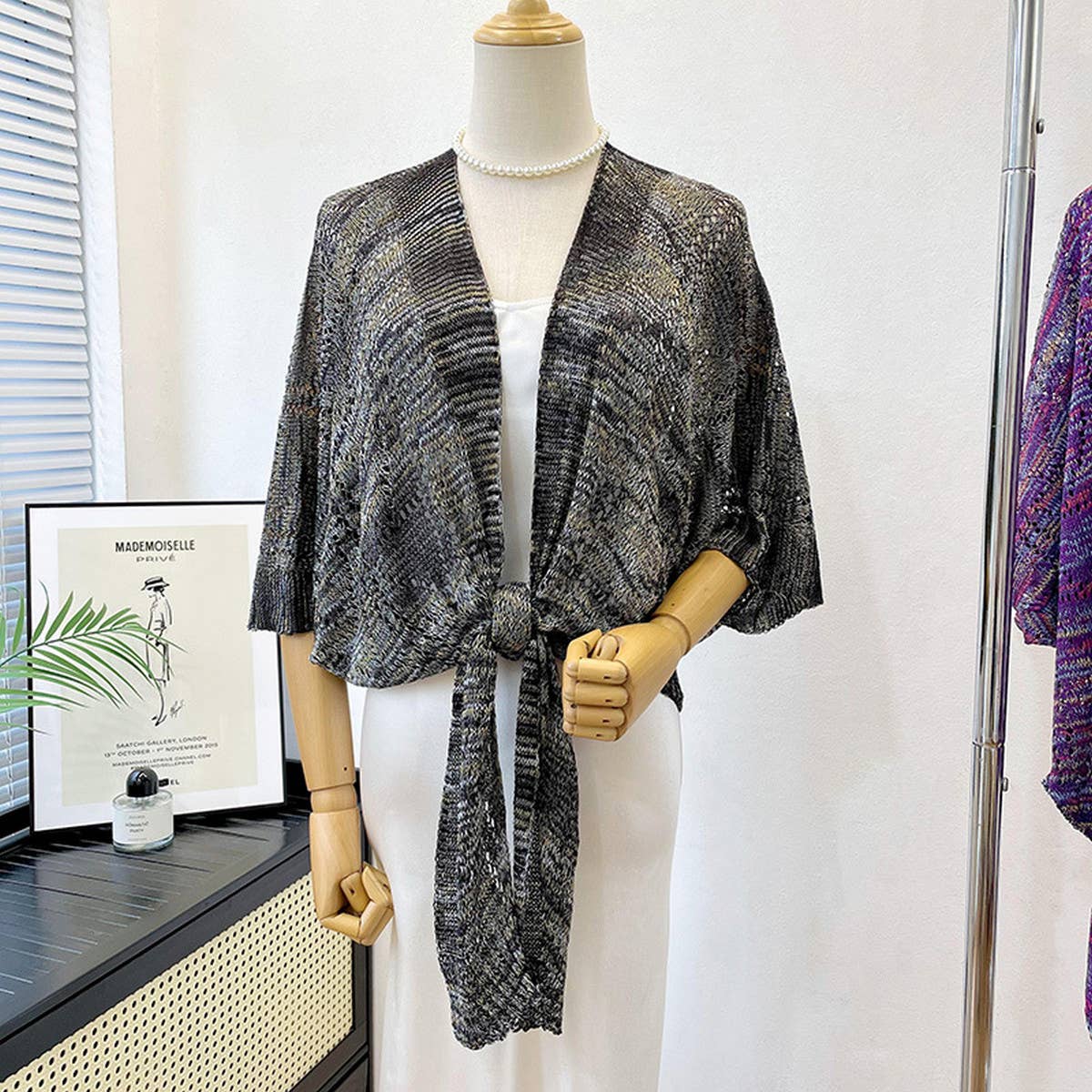 WEAR AN ICE SILK HOLLOW SHAWL