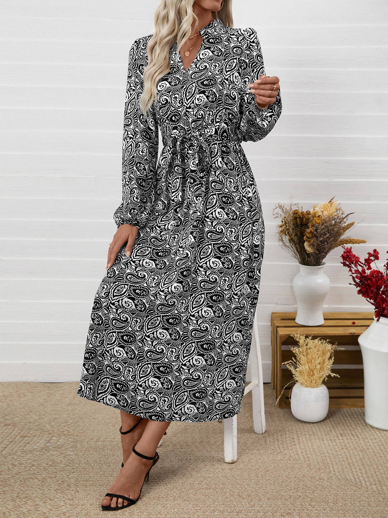National printing v-neck long-sleeved dress