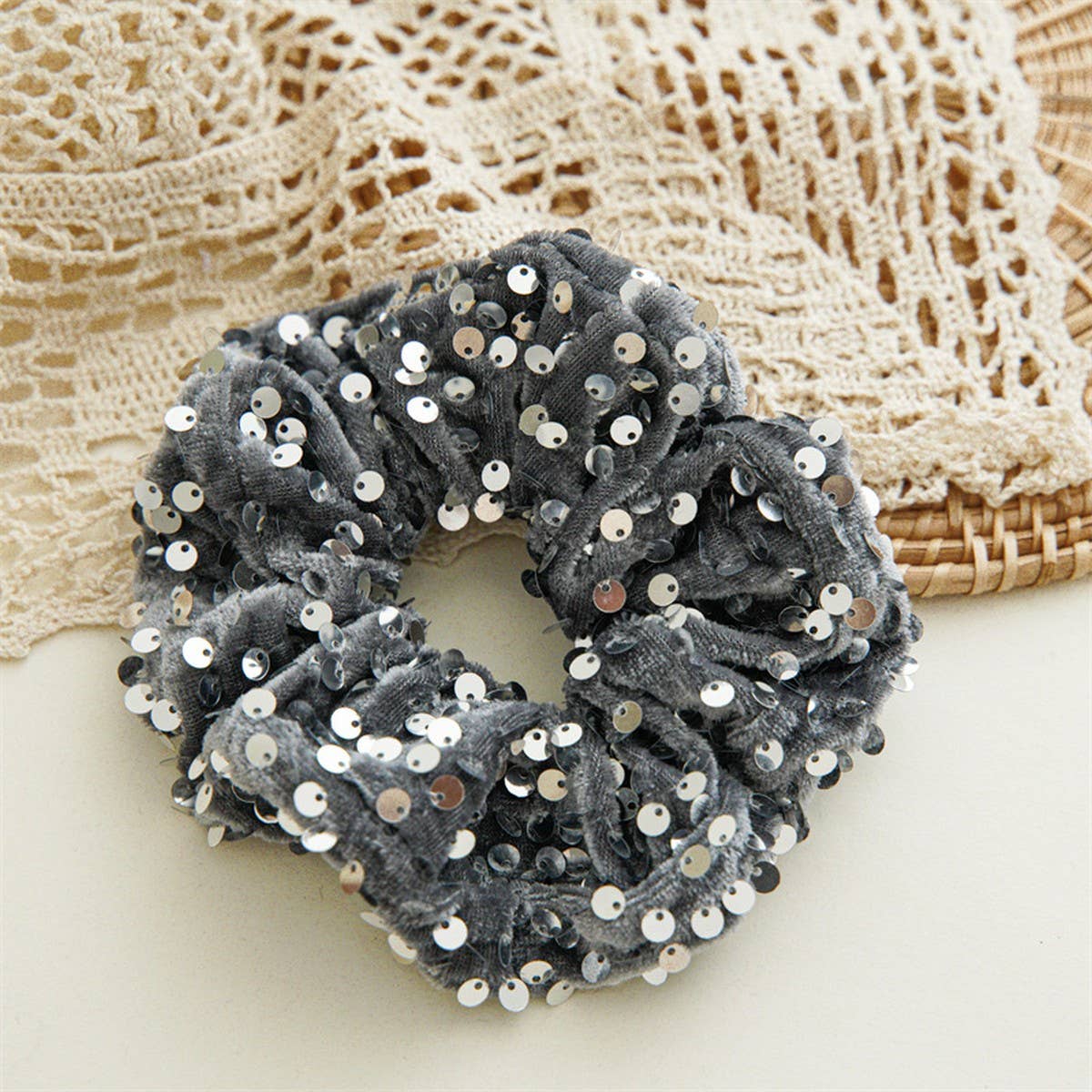 WOMEN SIMPLE SEQUINED HAIR TIE_CWAHA0789