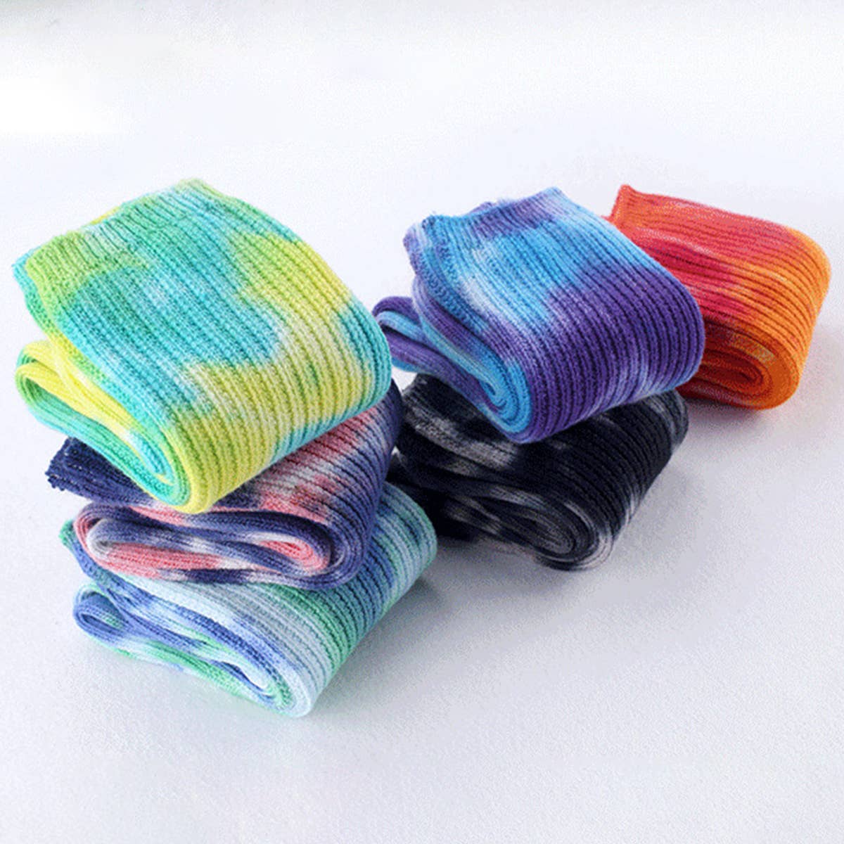 WOMEN DOUBLE-NEEDLE TIE-DYEING MID-TUBE SOCKS