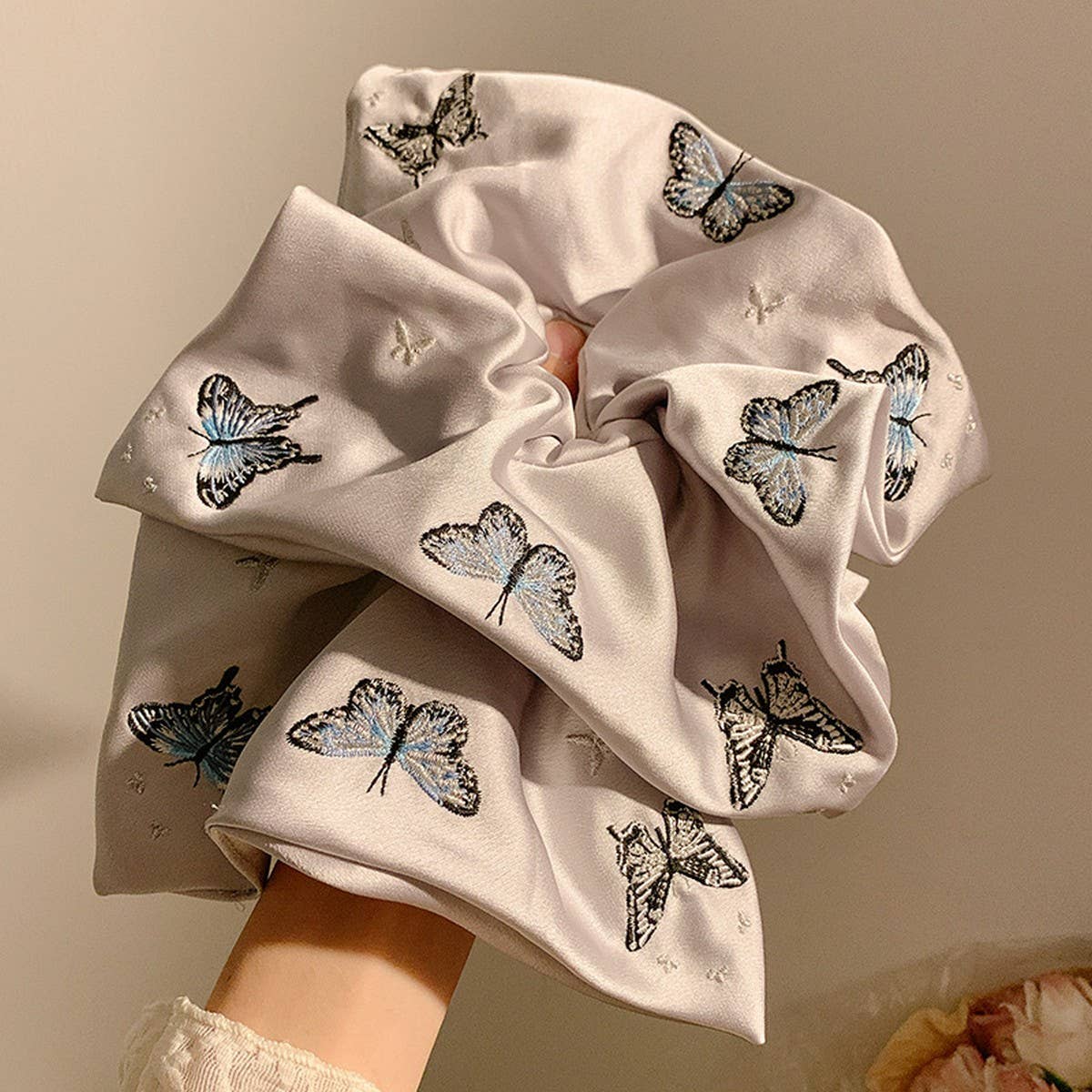 SATIN HEAVY EMBROIDERY BUTTERFLY HAIR ACCESSORY