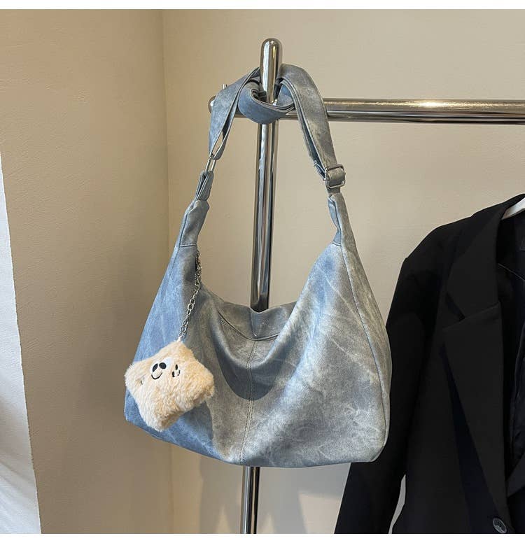 Fashionable large-capacity retro tote bag