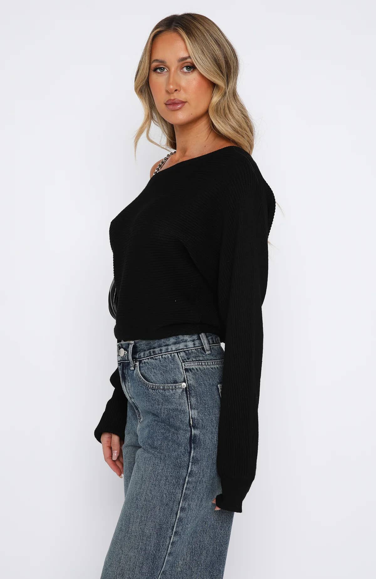 SEXY LONG-SLEEVED SWEATER WITH SLOPING SHOULDERS